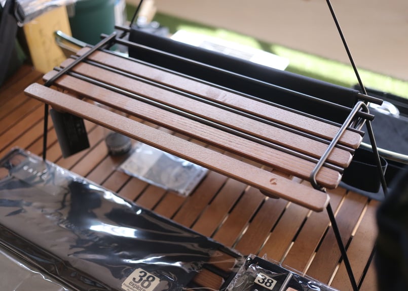 A38grate Black 「38explore」×「Dekitech」 | OVER LA