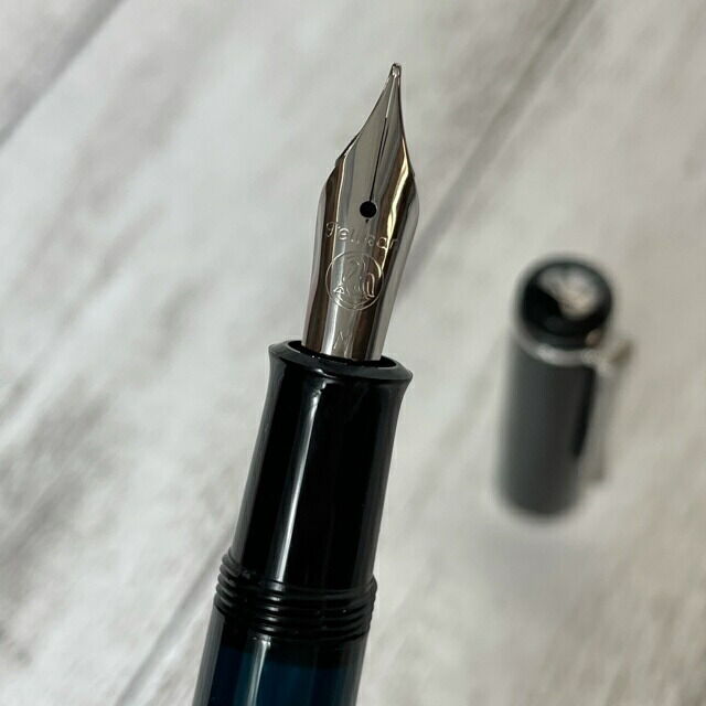 ペリカン クラシック万年筆 M205 ペトロールマーブル Pelican CLASSIC