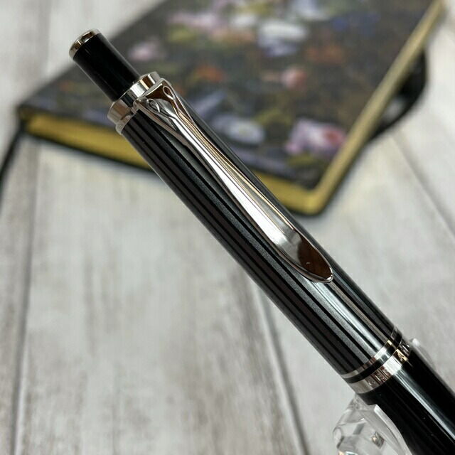 Pelikan】Souveran K405 BlackStripe/スーベレーン K405