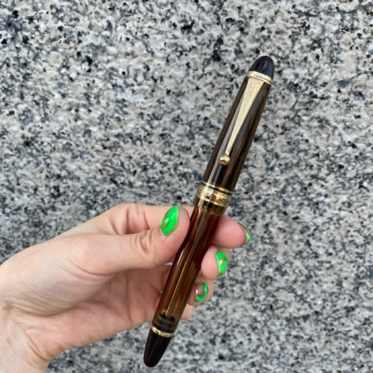 PILOT】CUSTOM 823/カスタム 823 万年筆 | ぶんぐはうす大山 PILOT】CUSTOM 823/カスタム 823 万年筆 | ぶんぐはうす大山