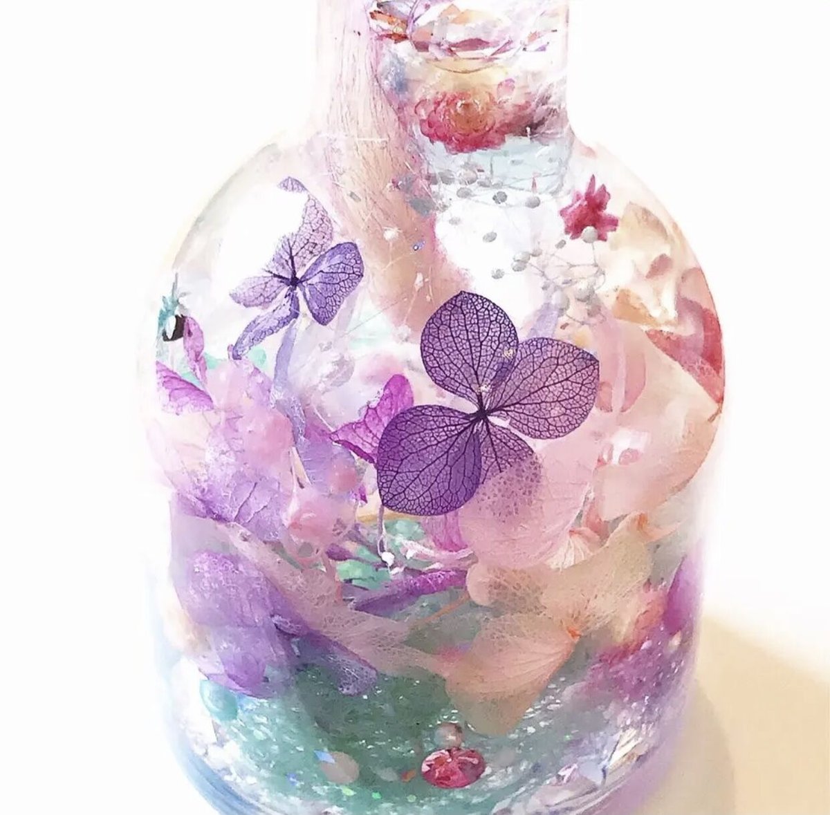 ペガサスの森』プリザーブドフラワーとクリスタルのメルヘンハー