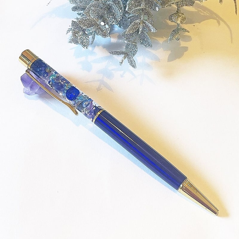 魔法使いの魔法ペン〜黒猫と宇宙の旅の魔法〜』プリザーブドフラワーと