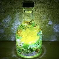 期間限定*『宝石の森〜幸福のペリドット〜』プリザーブドフラワーとクリスタルのメルヘンハーバリウムライト