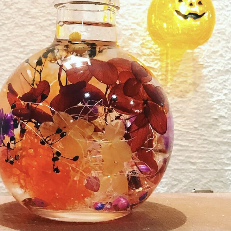 ハロウィンの森』プリザーブドフラワーとクリスタルのハロウィンハー