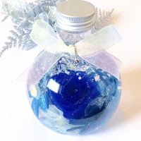 期間限定*『星座の森〜友愛の水瓶座〜』プリザーブドフラワーとクリスタルの星座ハーバリウム