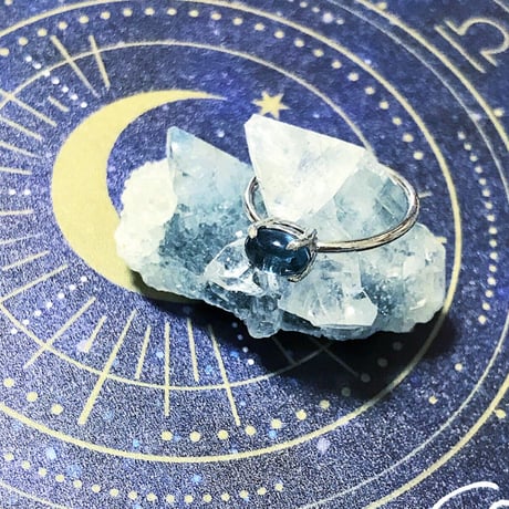 『星の欠片たち〜流れる星の響き〜』シルバーと天然石の鉱石ブレスレット  のコピー