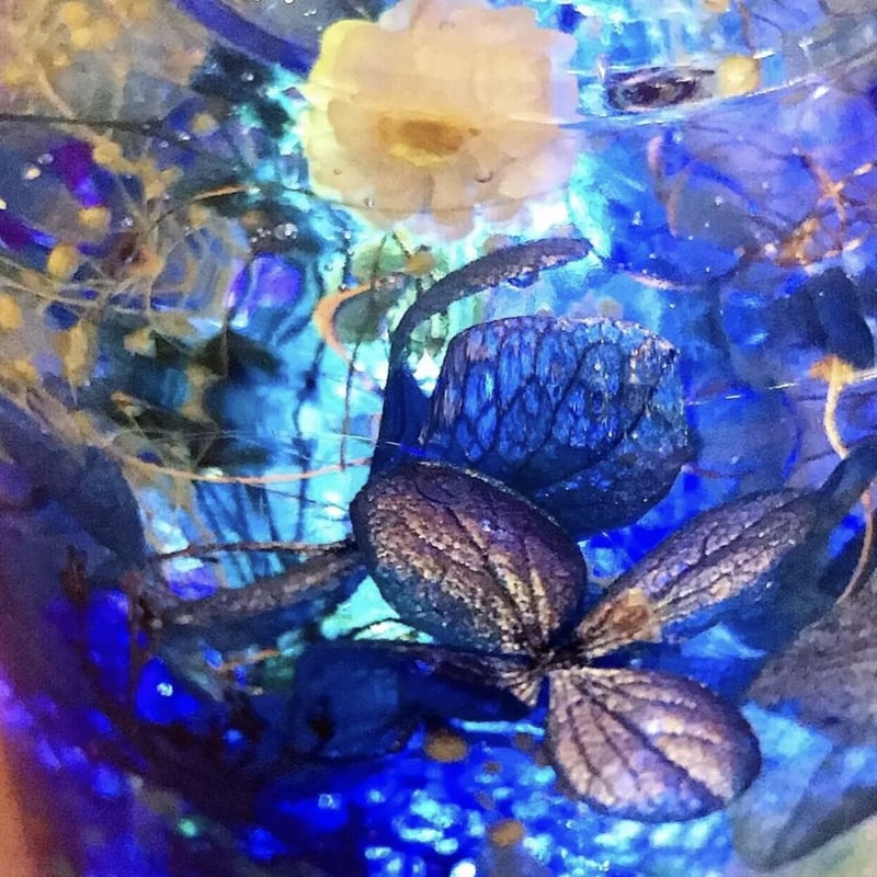 星屑の森』プリザーブドフラワーとクリスタルのメルヘンハーバリウム