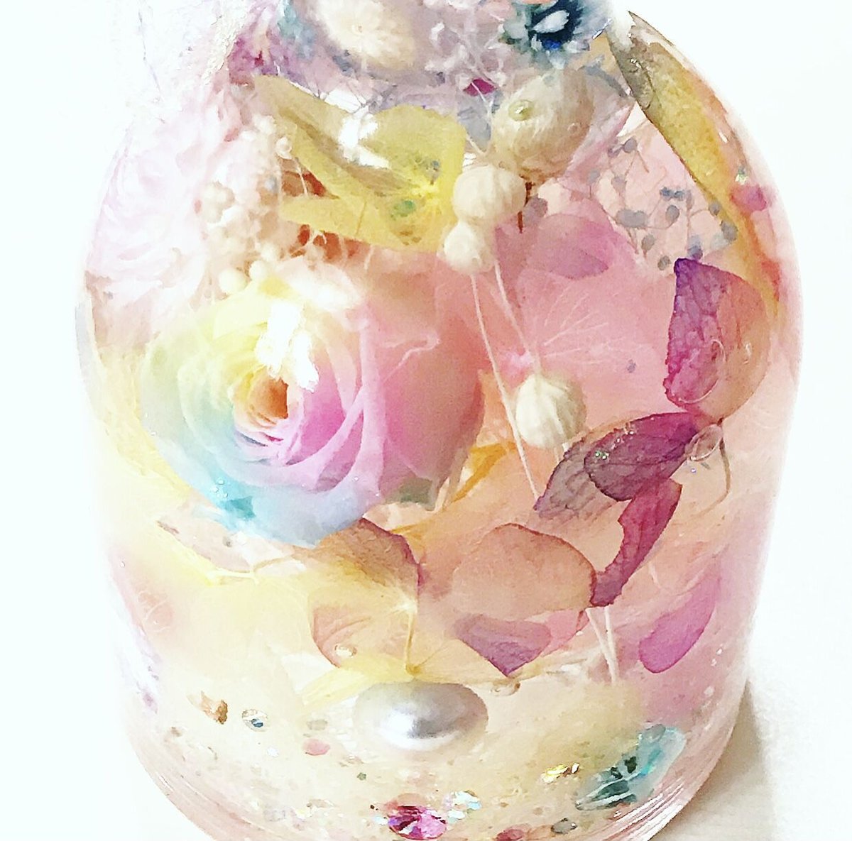 再販*期間限定『虹色の森』プリザーブドフラワーとクリスタルの