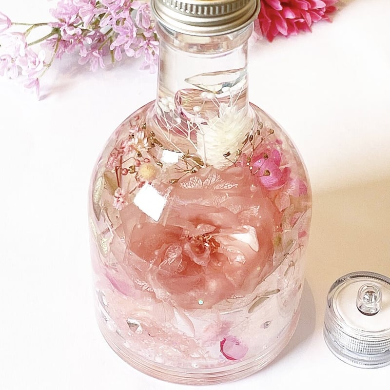 期間限定*『宝石の森〜純真のパール〜』プリザーブドフラワーと