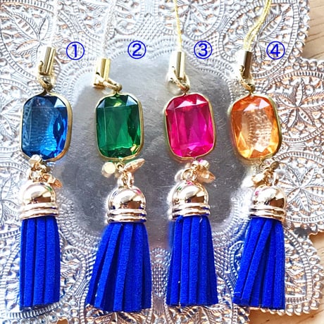 『星のJewel*』ビジューとスワロフスキークリスタルのセミオーダーネイビータッセルストラップ