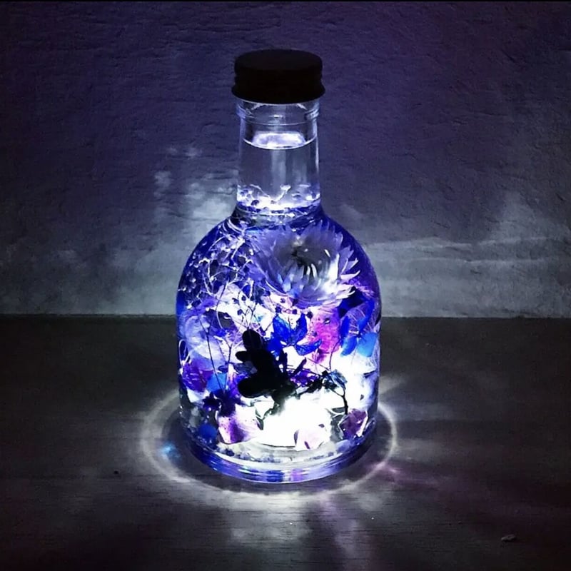 宇宙の森』プリザーブドフラワーとクリスタルのメルヘンハーバリウム