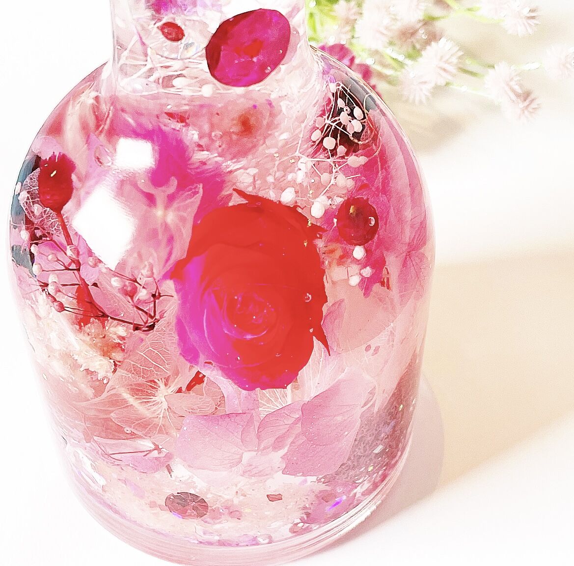 宝石の森〜プリザーブドフラワーとクリスタルのメルヘンハーバリウムライト 期間限定『宝石の森〜麗しのルビー〜』プリザーブドフラワーと