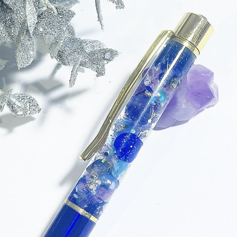 魔法使いの魔法ペン〜黒猫と宇宙の旅の魔法〜』プリザーブドフラワーと