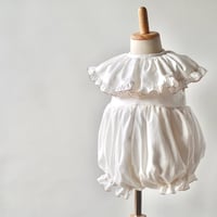 Ruffle rompers & Ruffle bib