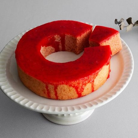 【結婚式・出産内祝い】あまおう苺のバームクーヘン｜両親・祖父母に贈る華やかギフト