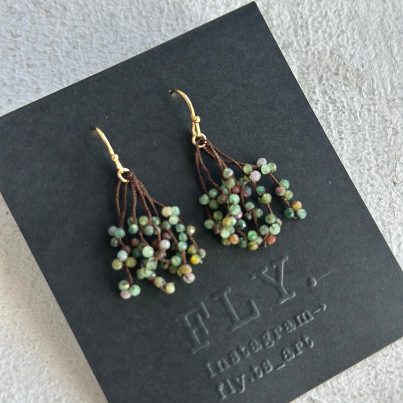 ルビーインゾイサイトの水滴ピアス、イヤリング。小さめ。 | FLY