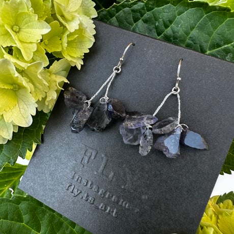＊限定品＊アイオライトの紫陽花ピアス、イヤリング。