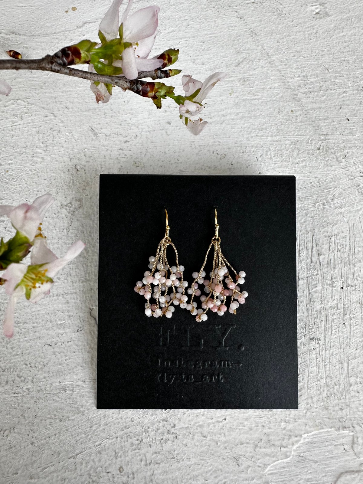 限定＊桜の水滴ピアス、イヤリング。【ピンクオパール】 | FLY