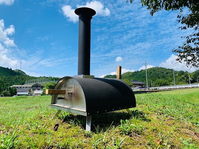 ピザ窯　　ピザオーブン カブト　煙突付き 黒 楽天市場】【ピザ窯】【アウトドア】「ポータブルピザオーブン KABUTO