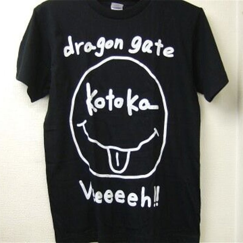 NEK！(ネキ)/TシャツとKanade(Ba)直筆サイン入りバッジ等合計5点 Kotoka Kotoka FINAL Tシャツ Kotoka、土井成樹、吉野正人 直筆