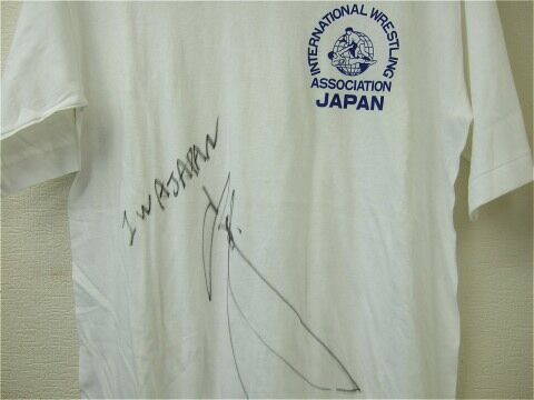 カクタス・ジャック 直筆サイン入り Tシャツ 当時物 IWA JAPAN購入 IWA JAPANロゴTシャツ 山田圭介直筆サイン入り | プロレスショップ