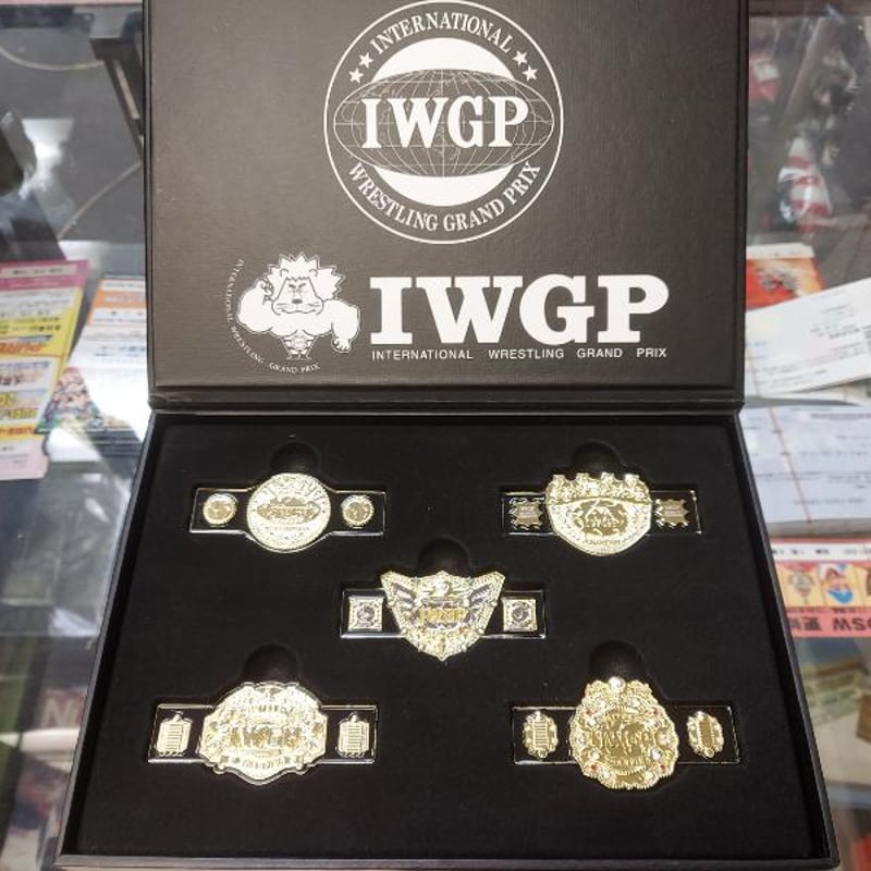 【限定品】新日本プロレスIWGP チャンピオンベルト ピンズセット 新日本プロレス IWGPチャンピオンベルトピンズセット | プロレス