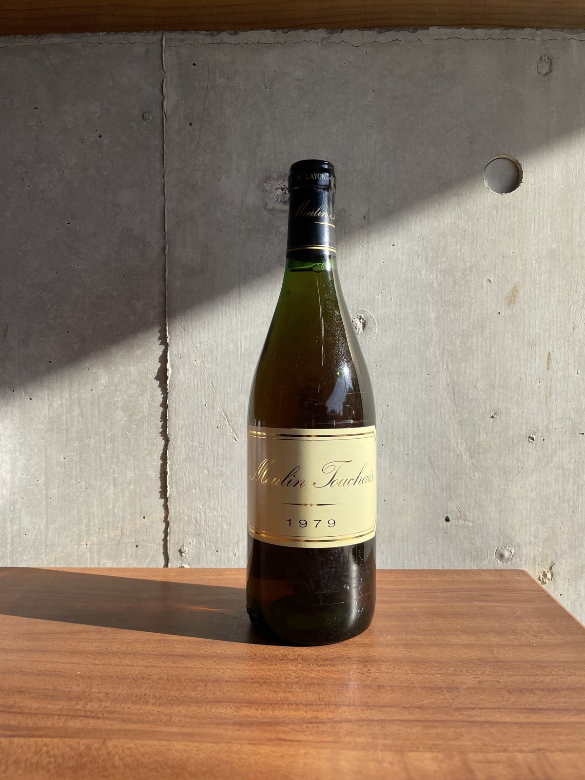 Old Vintage】1979 Moulin Touchais, Coteaux du L Old Vintage】1979 Moulin Touchais, Coteaux du L