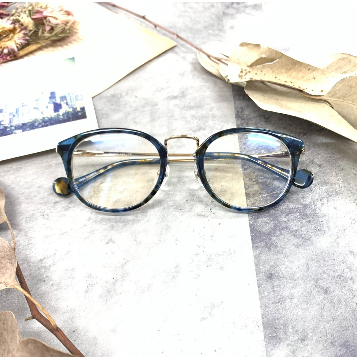 【お取り置き中】VIKTOR＆ROLF メガネ 70-0123-5-a VIKTOR&ROLF 70-0122/16 | メガネ工房 STORES店