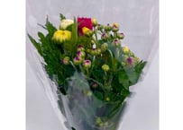 【 年末年始 】5本組仏花束　90束入　スリーブ付き【335円/束】T-5N-1