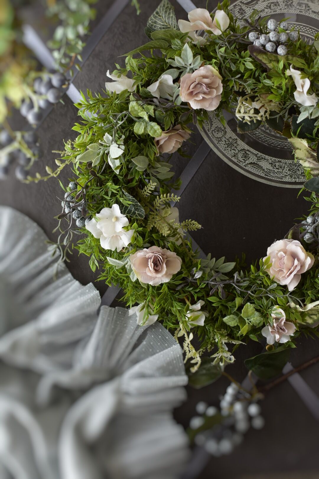 アーティフィシャル♡ベリーとどんぐりのリース アーティフィシャル♡ベリーとどんぐりのリース