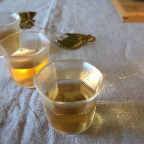 六角瑠璃茶杯