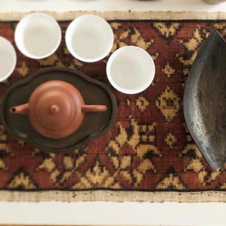 白い茶杯