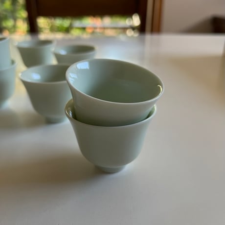 台湾竹君の青磁茶杯