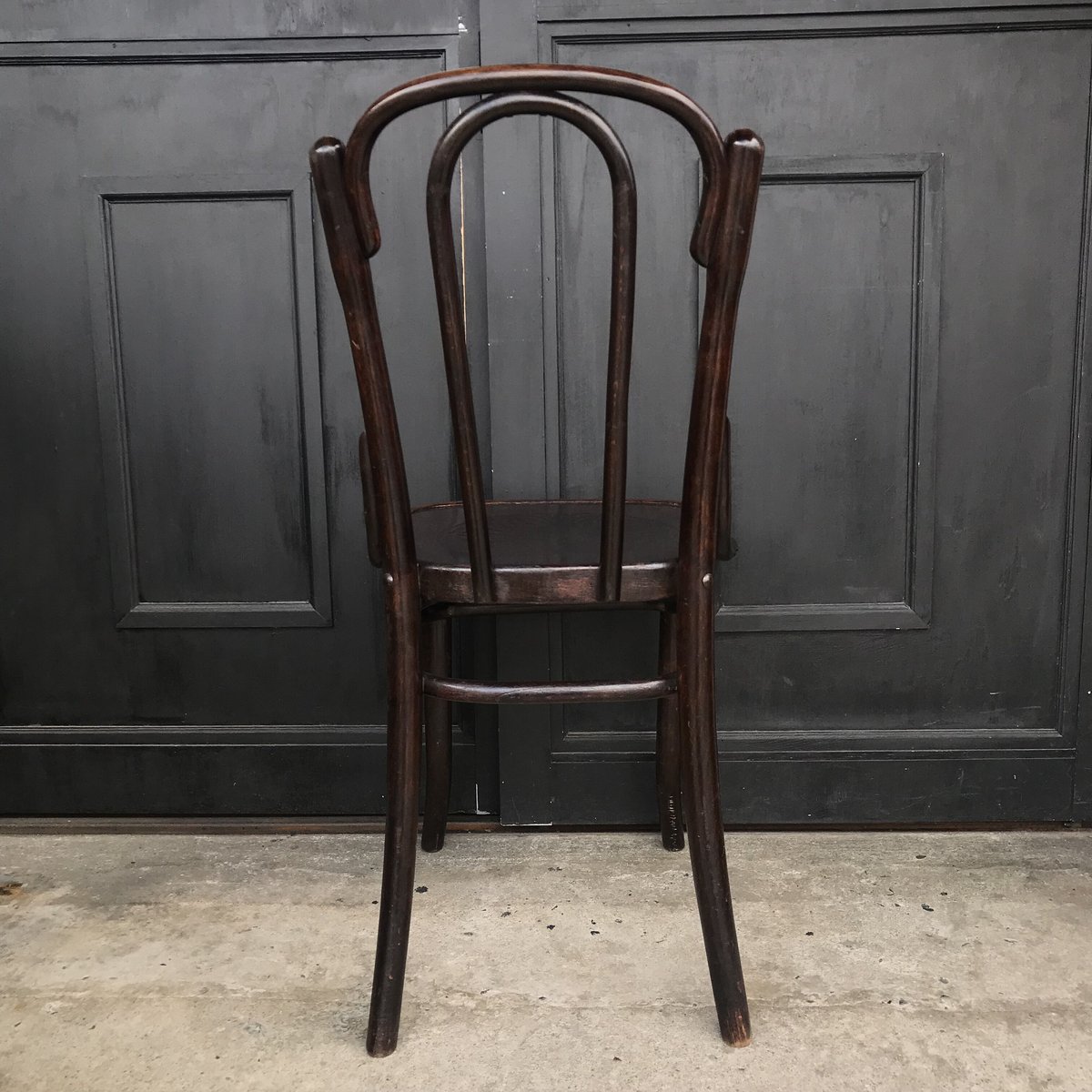 アンティーク 希少 Mundus社 曲木カフェチェア エンボス座面 ベントウッド fit=scale-down,w=1200