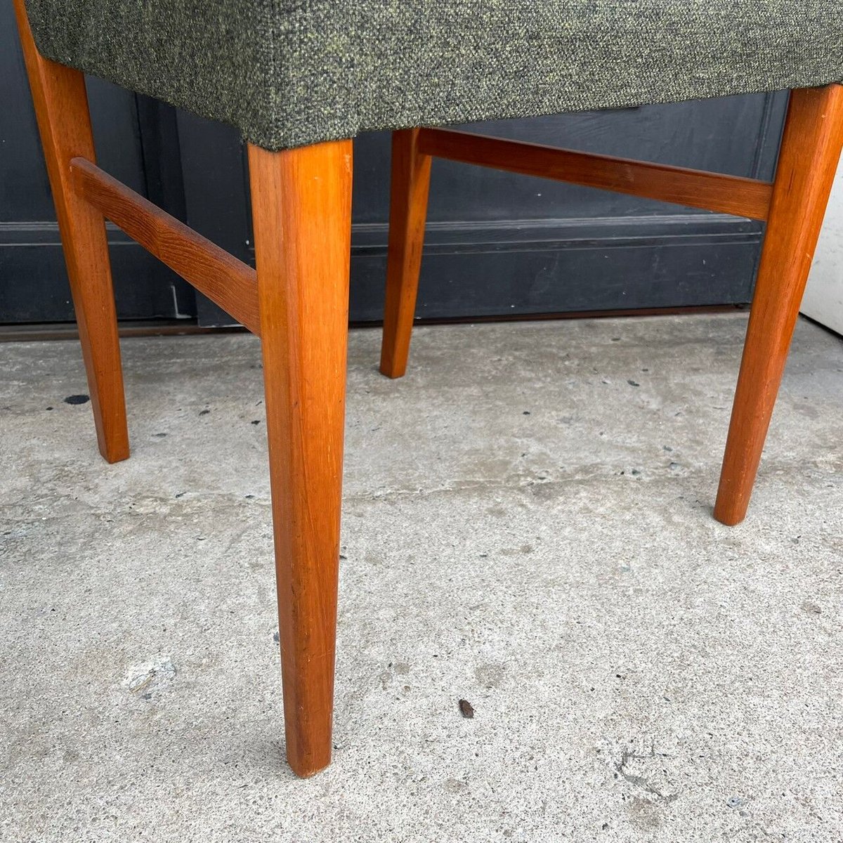 アート・デザイン・音楽 GORDON RUSSELL Designer of Furniture GORDON RUSSELL Designer of Furniture