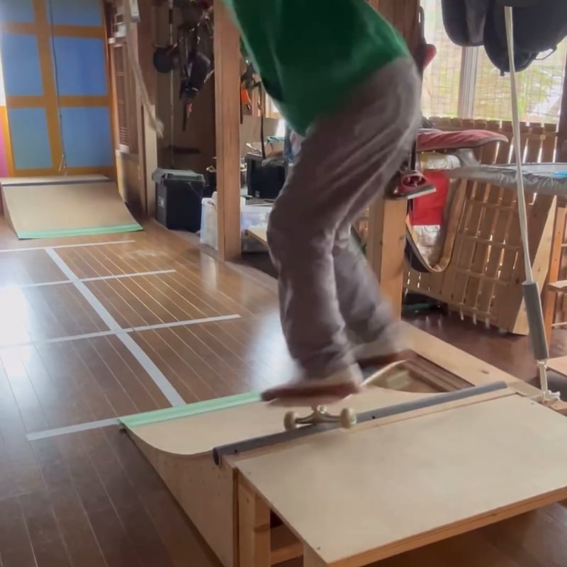 ♢スケボー ベビーランプ 完成品 2台プラットホーム付き