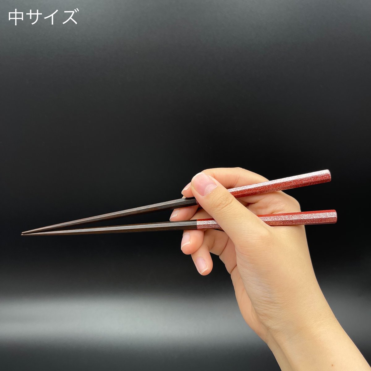 角ひばち　美品　ケヤキ材　火箸・炭・木灰・五徳付き fit=scale-down,w=1200