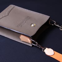 smartphone  bag