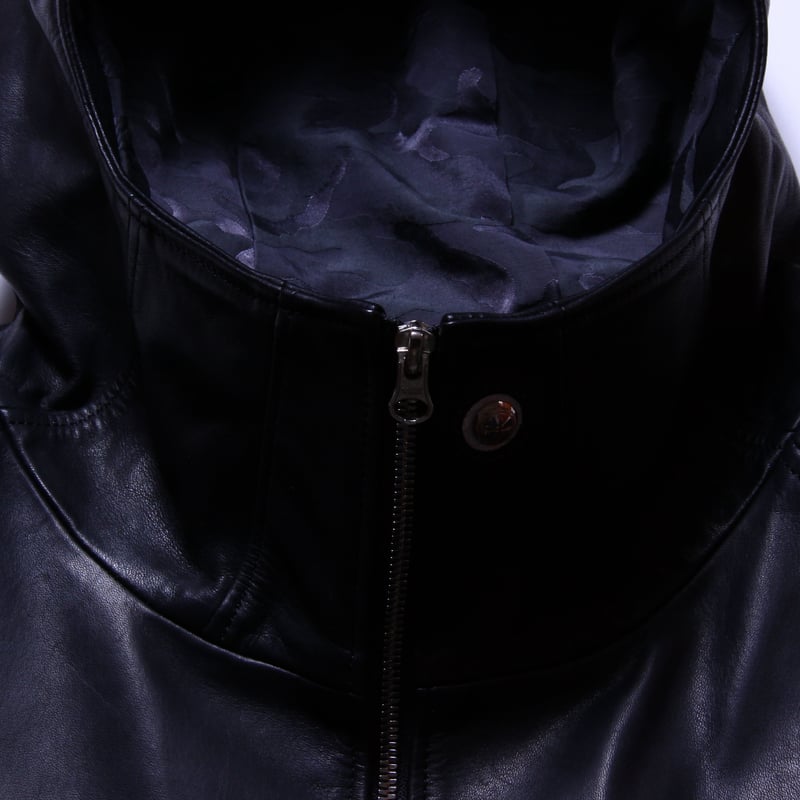【定価22万】GRANT 野生馬革使用 マウンテンパーカー 完売品 M ネイビー 定価22万】GRANT 野生馬革使用 マウンテンパーカー 完売品 M