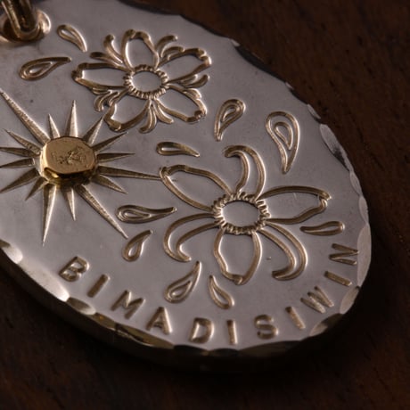 Sun Flower  Oval Metal
