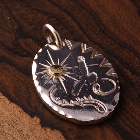 Sun Eagle Oval Metal