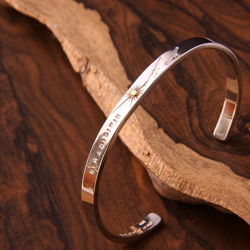 シルバー製の太陽モチーフのバングル・GRANT Sun Eagle Bangle (幅5mm) | GRANT