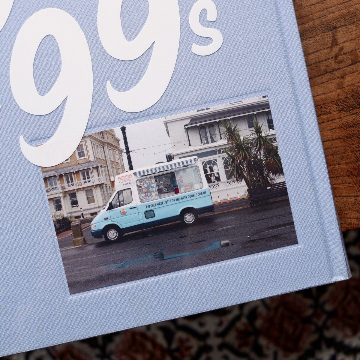 LUKE STEPHENSON'S 99×99s　英国ソフトクリーム図鑑　写真集 LUKE STEPHENSON'S 99×99s（ルーク・ステファンソン） | 百年