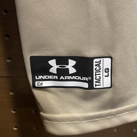UNDER ARMOUR TACTICAL 新品未使用 サンドカラー　Lサイズ