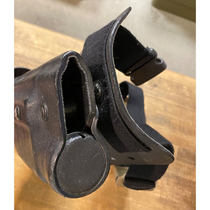 Safariland ホルスター p226ライト用 右 02年製 | 第三商店 Safariland ホルスター p226ライト用 右 02年製 | 第三商店