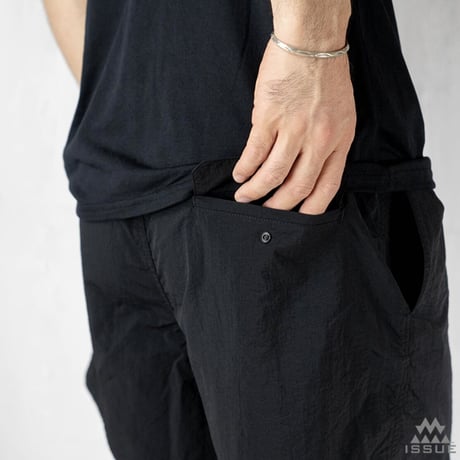 3 MADE ISSUE ショーツ