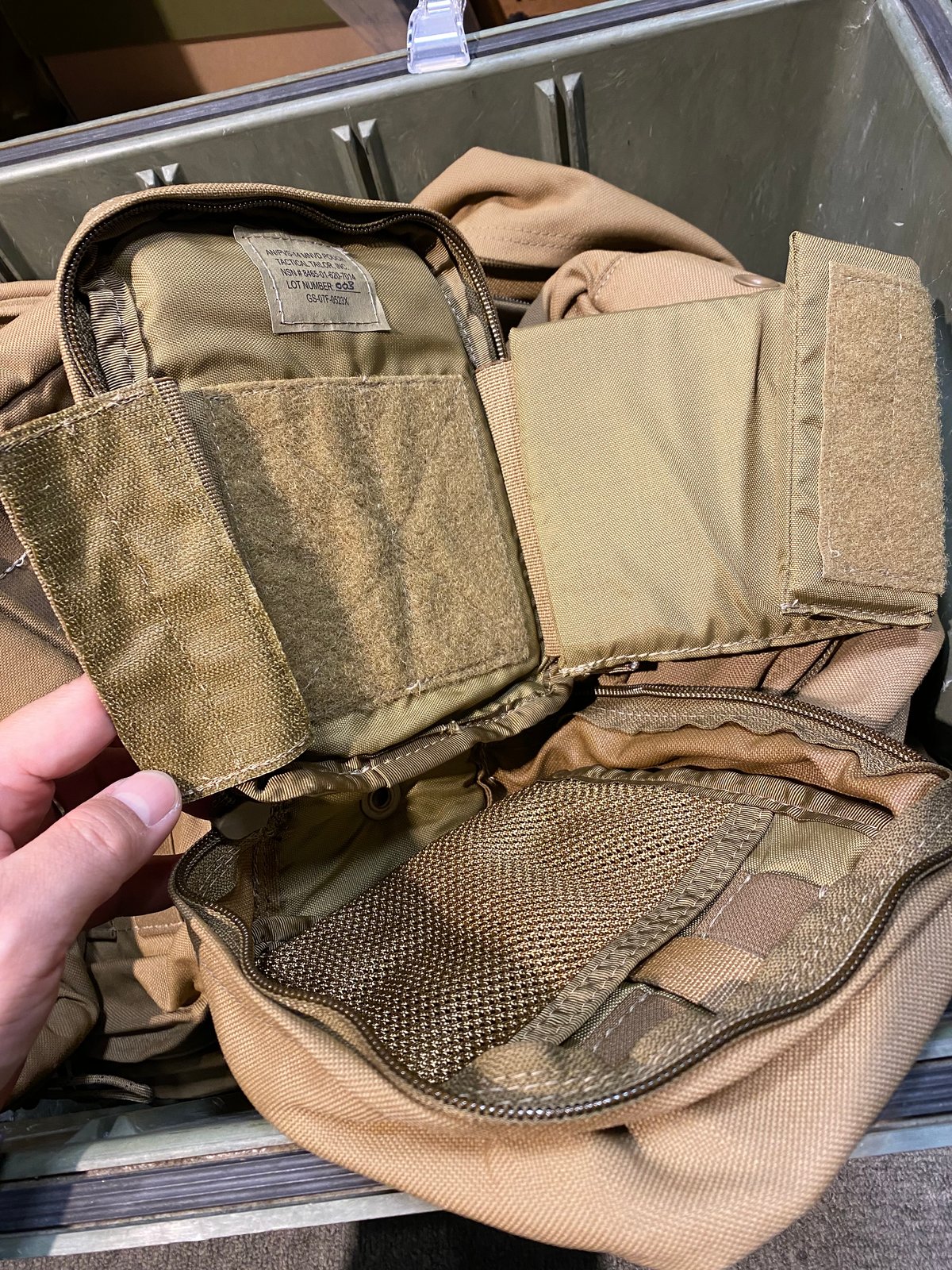 米軍放出品 US ナイトビジョンポーチ タクティカルポーチ コヨーテ 6個セット USMC 放出 TAC-T製ナイトビジョンポーチ | 第三商店