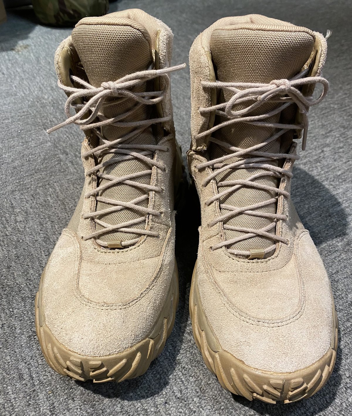 C*n様 オークリー oakley ライトアサルト タクティカルブーツ ミリタリ Amazon.co.jp: Oakley メンズ Light Assault 2 ブーツ US サイズ: 4