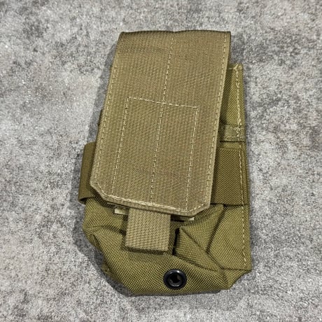 EAGLE製　KAC SR25用　シングルマガジンポーチ　カーキ