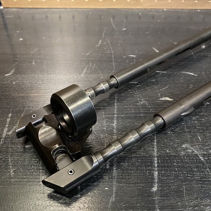 希少 実物 チタン製バイポッド MK46、48用 | 第三商店